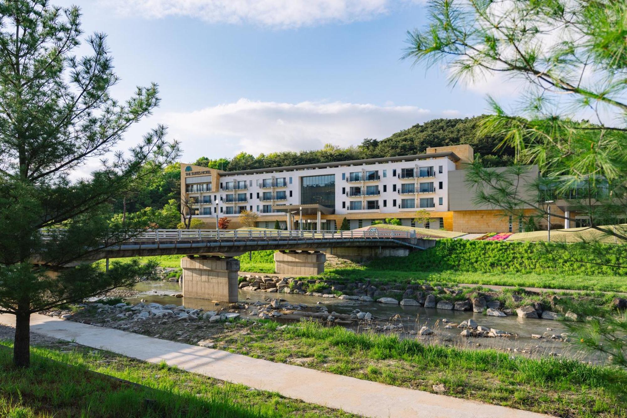 The Suites Hotel Namwon Exterior photo
